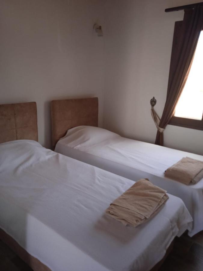 Arsione Guest House Famagusta  Esterno foto