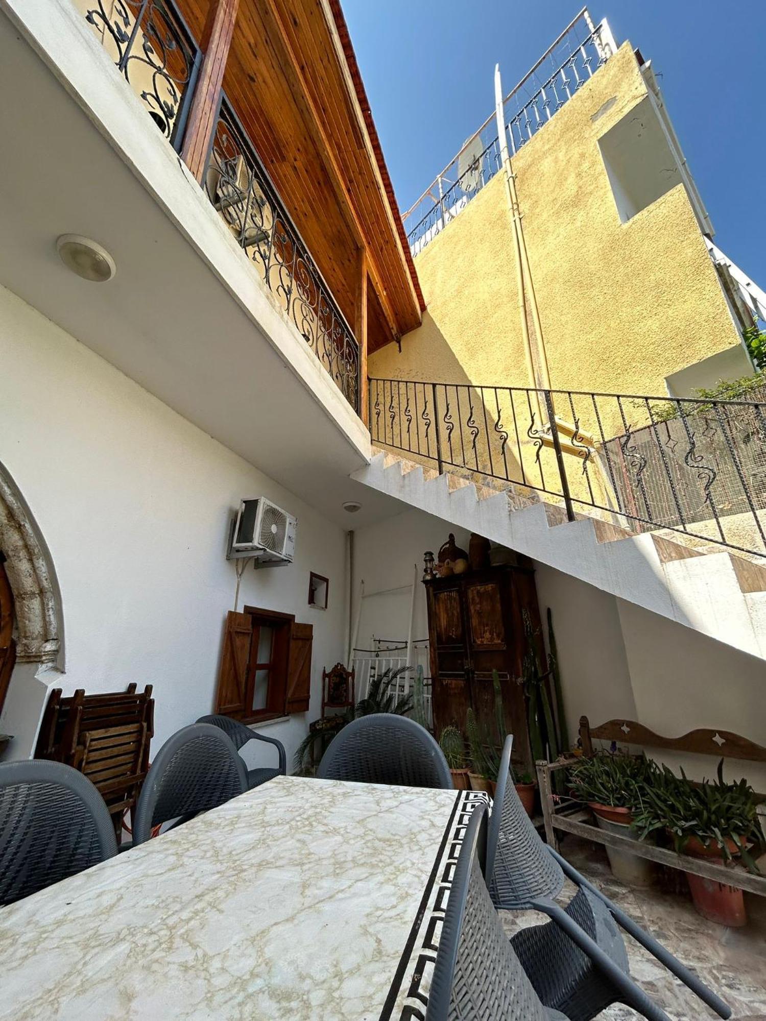 Arsione Guest House Famagusta  Esterno foto